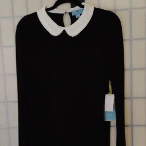 CeCe-Black Top with White Collar- NEW Size XL Very Sophisticated